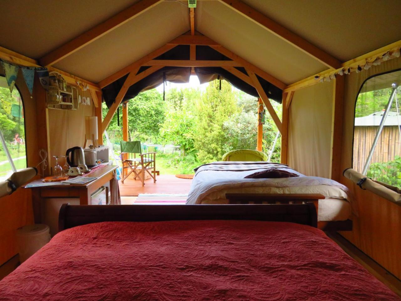 ホテル Omarama Oasis - Permaculture Glamping Pohara エクステリア 写真
